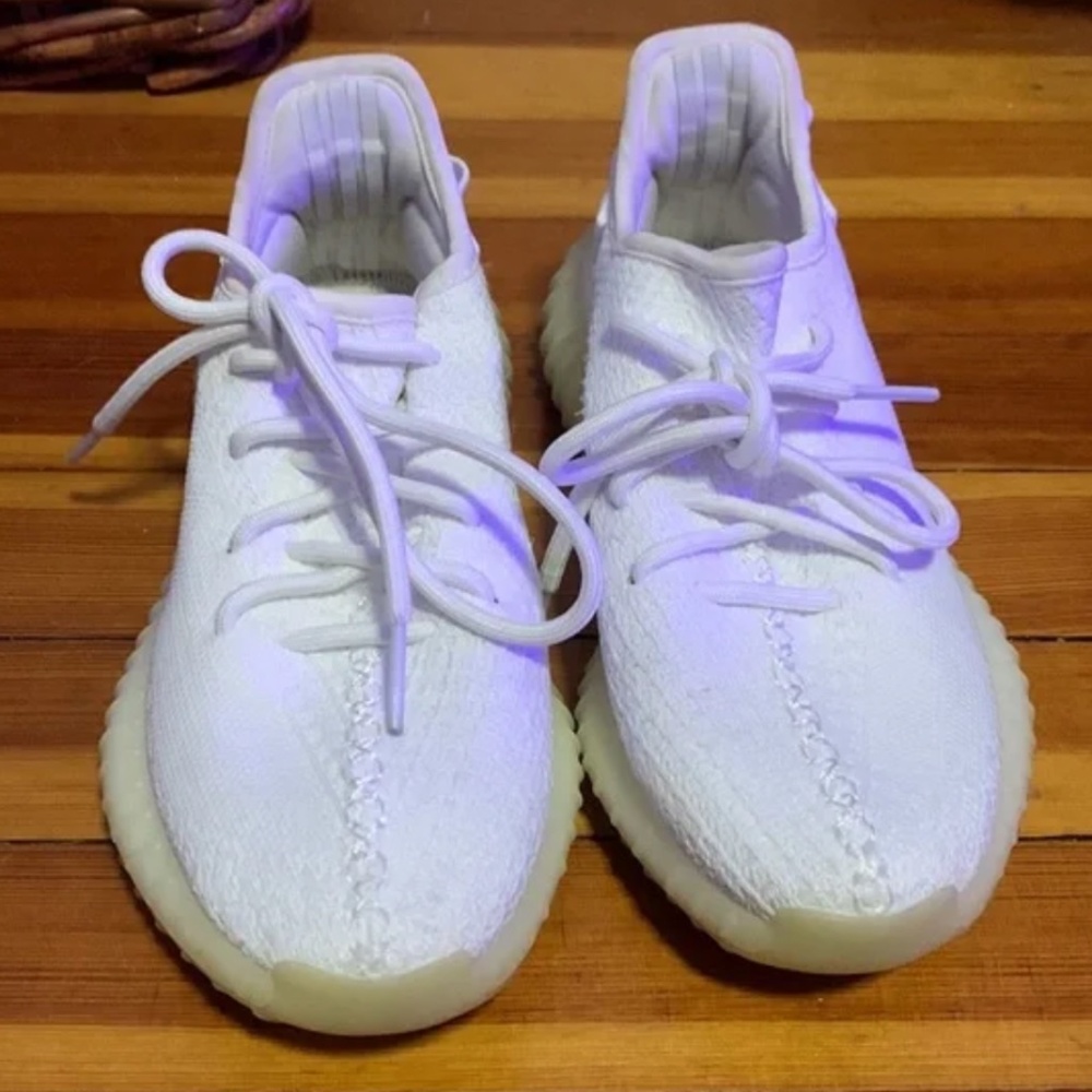 Yeezy Boost 350 Triple White